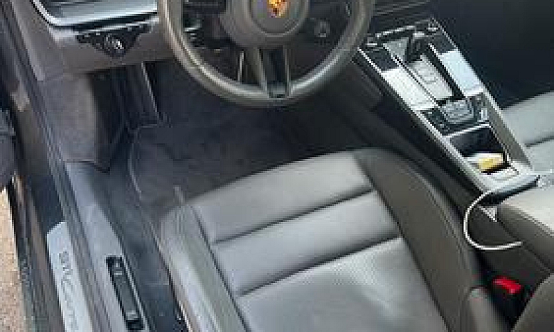 Porsche 992 Carrera ...