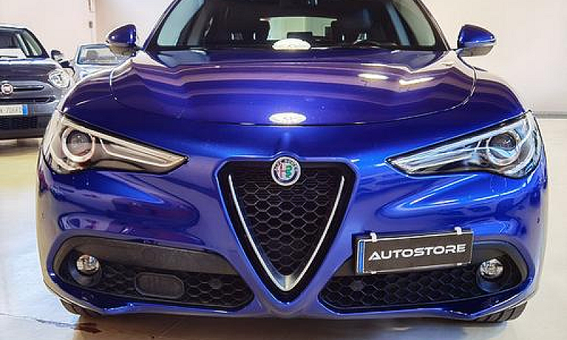 Alfa Romeo Stelvio 2...