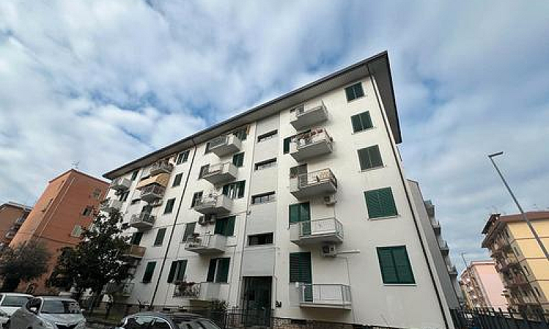 Via Vanvitelli...