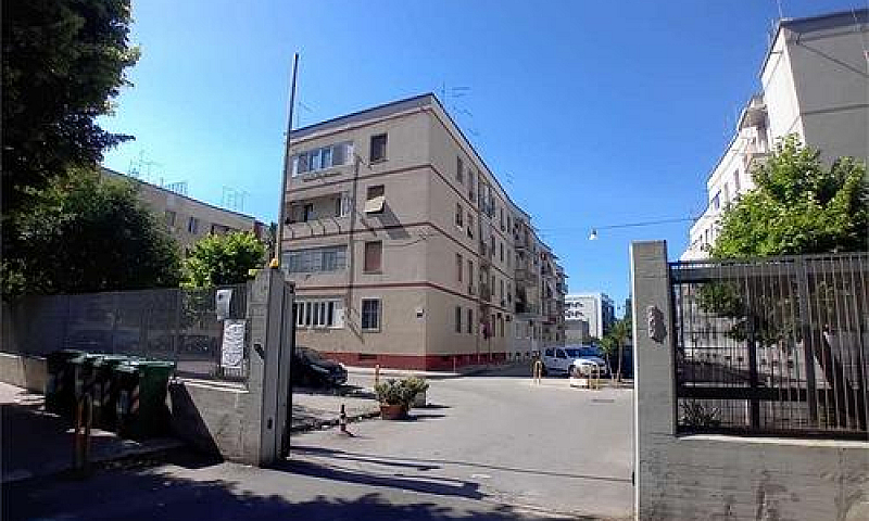 Trilocale A Taranto...