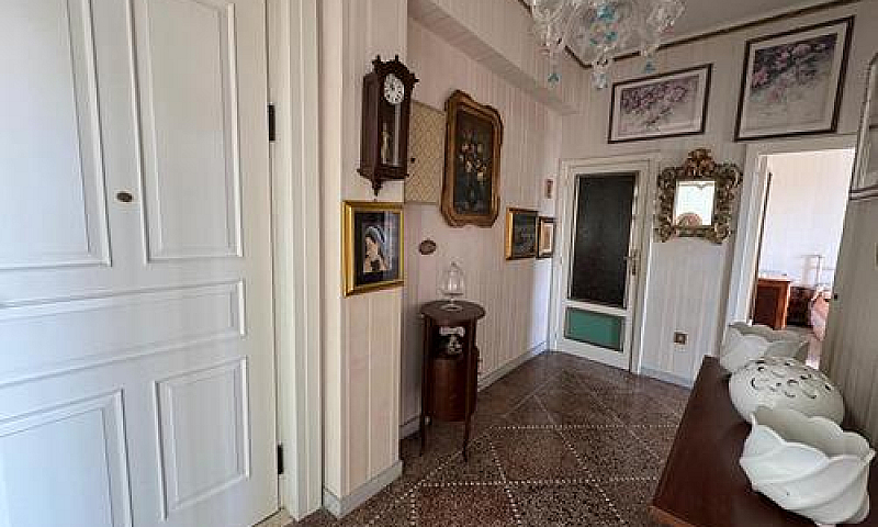 Via Aristosseno Molt...