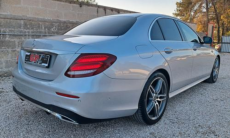 Mercedes E 220D Prem...