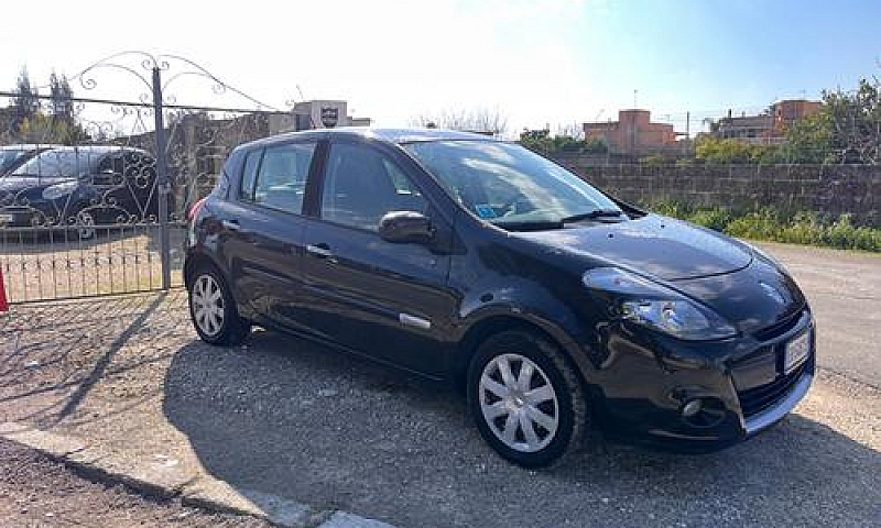Renault Clio 1.5 Dci...