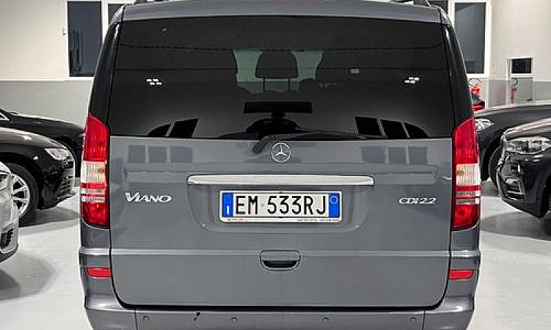 Mercedes-Benz Viano ...