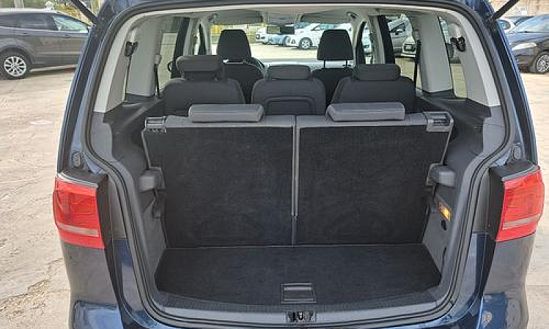 Volkswagen Touran 1....