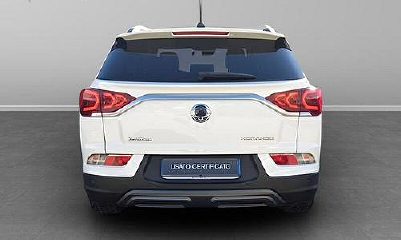 Ssangyong Korando 1....
