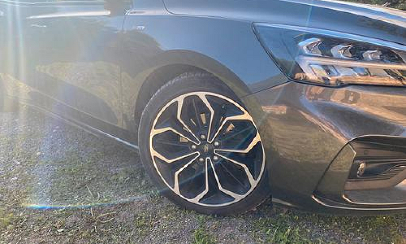Ford Focus St Line 1...