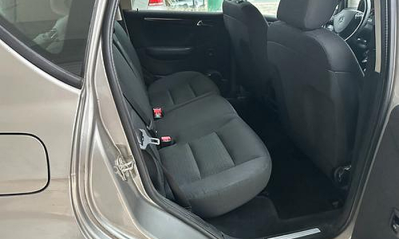 Mercedes-Benz A 180 ...