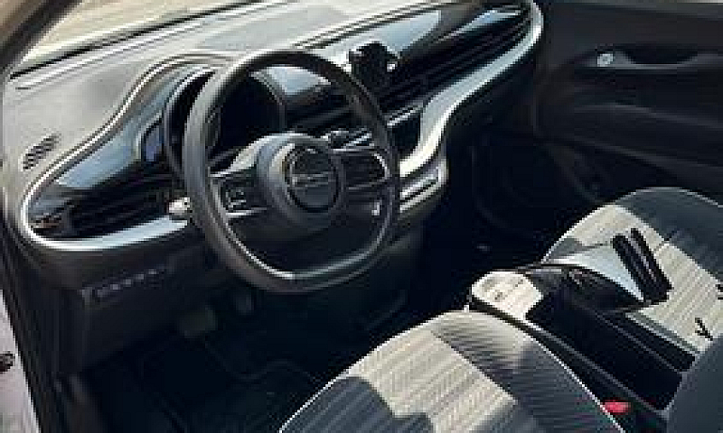 Fiat 500E...