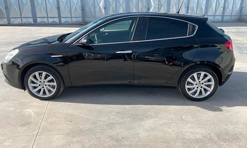 Alfa Romeo Giulietta...