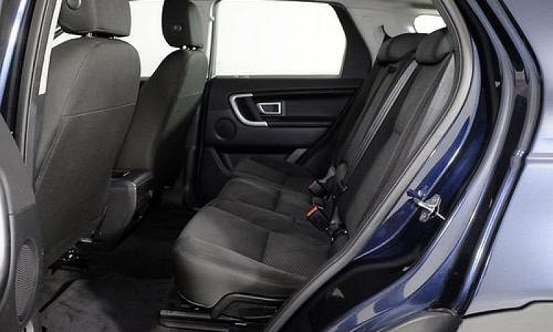 Land Rover Discovery...