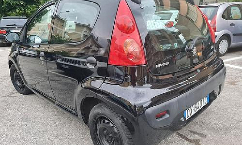 Peugeot 107 1.0 68Cv...