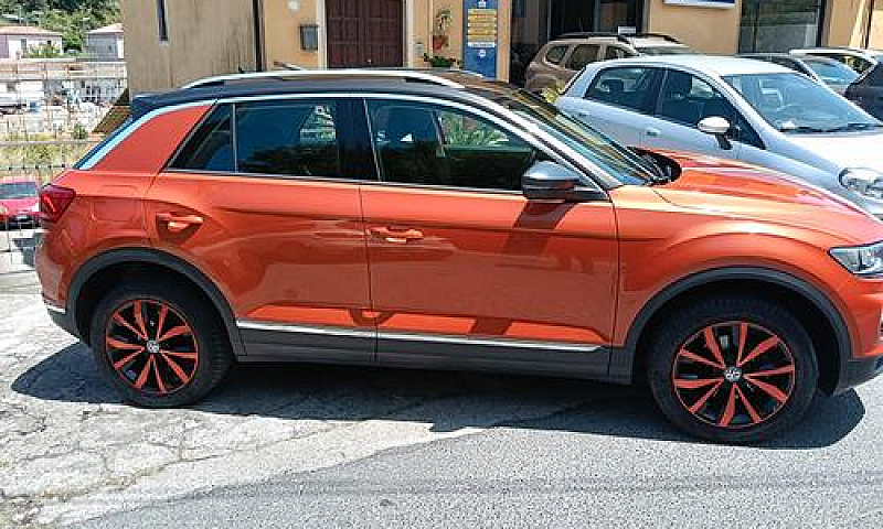 Volkswagen T-Roc 1.5...