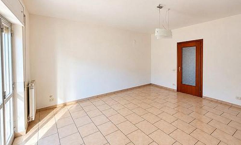 Appartamento 100 Mq ...