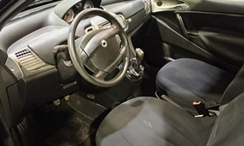 Lancia Ypsilon 1,2 B...