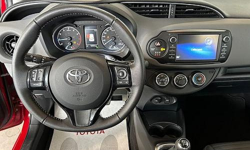Toyota Yaris 1.0 72 ...