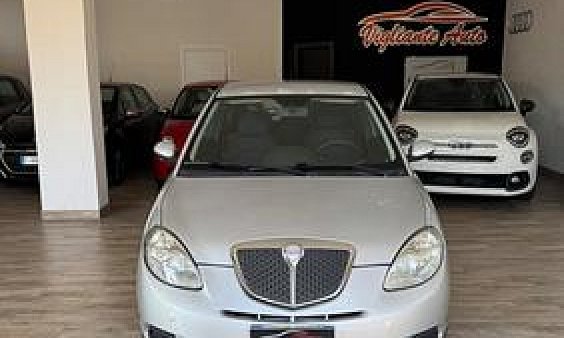 Lancia Ypsilon 1.3 M...