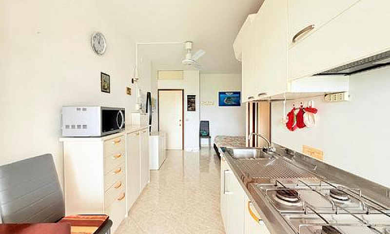 Il Mare Sotto Casa: ...