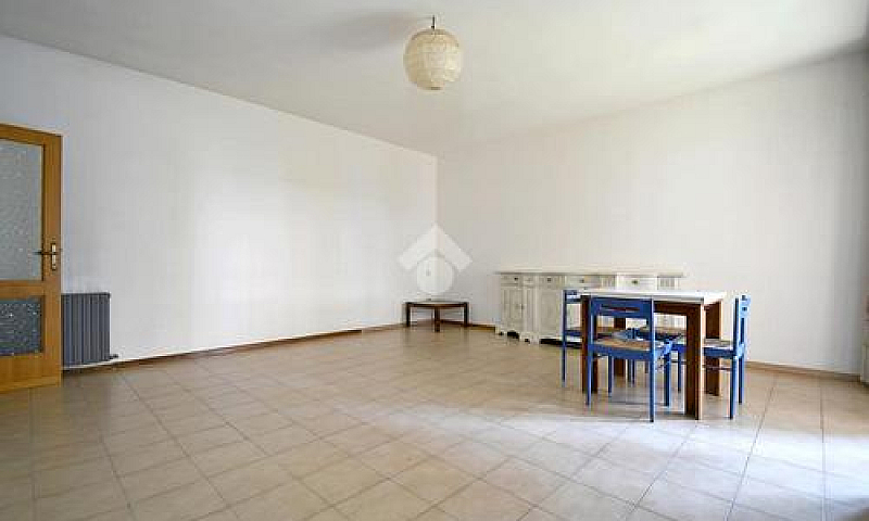 3 Locali A Cagliari...