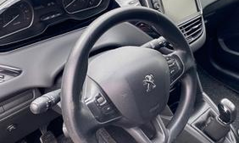 Peugeot 208 1.2 Gpl ...