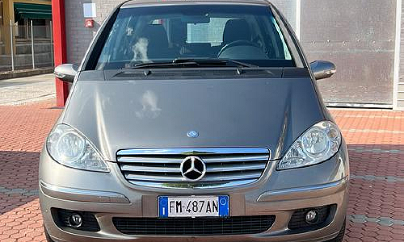 Mercedes-Benz A 180 ...