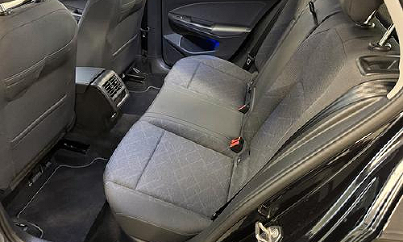 Volkswagen Golf 1.0 ...