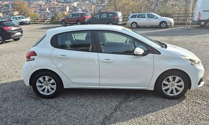 Peugeot 208 Puretech...