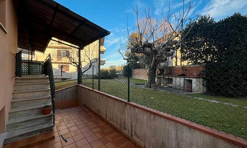 Appartamento Con Box...