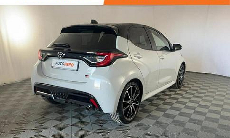 Toyota Yaris 1.5 130...
