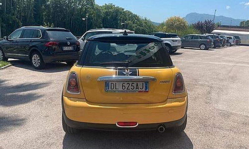 Mini Cooper John 1.6...