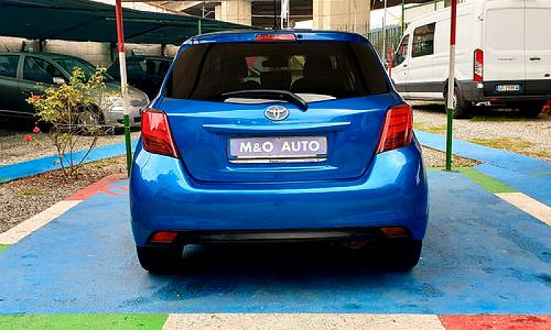 Toyota Yaris 1.5 Ben...