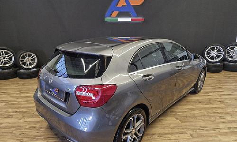 Mercedes-Benz A 180 ...