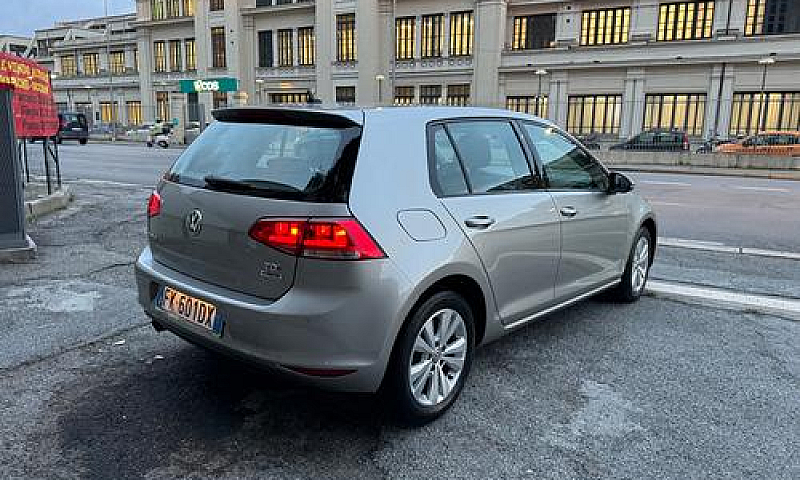 Volkswagen Golf 7...