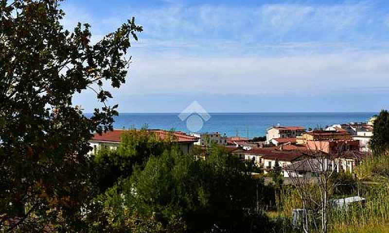 3 Locali A Guardia P...