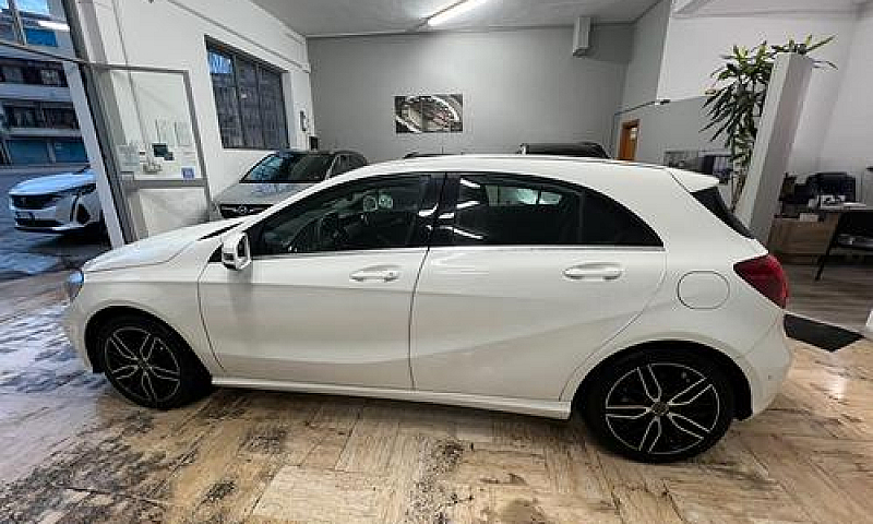 Mercedes-Benz A 180 ...