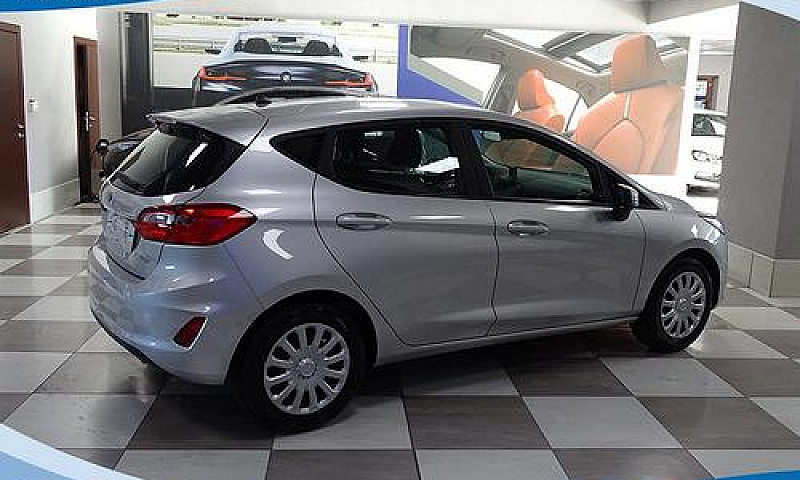 Ford Fiesta 1.1 71Cv...