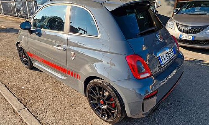 Abarth 695 1.4 Turbo...