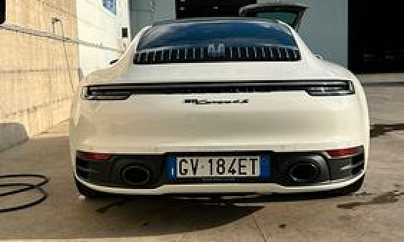 Porsche 992 Carrera ...