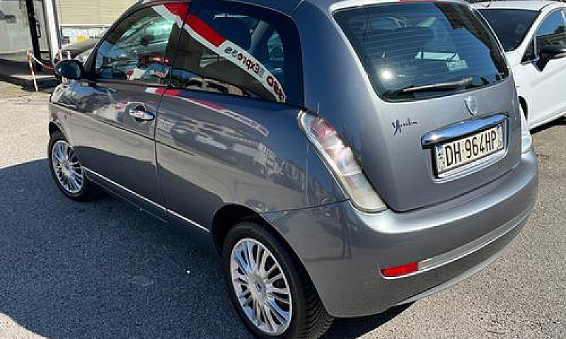 Lancia Ypsilon 1.2 A...