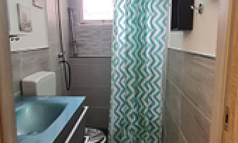 Stanza Con Bagno...