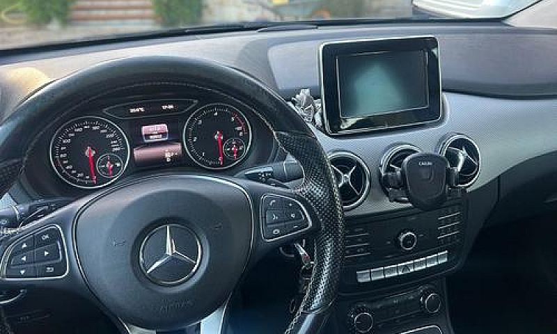 Mercedes Classe B (T...