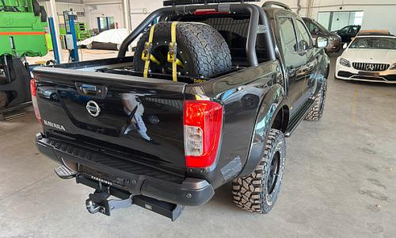 Pick-Up Nissan Navar...