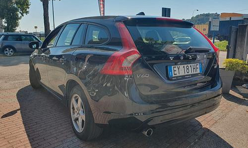 Volvo V60 D2 115Cv B...