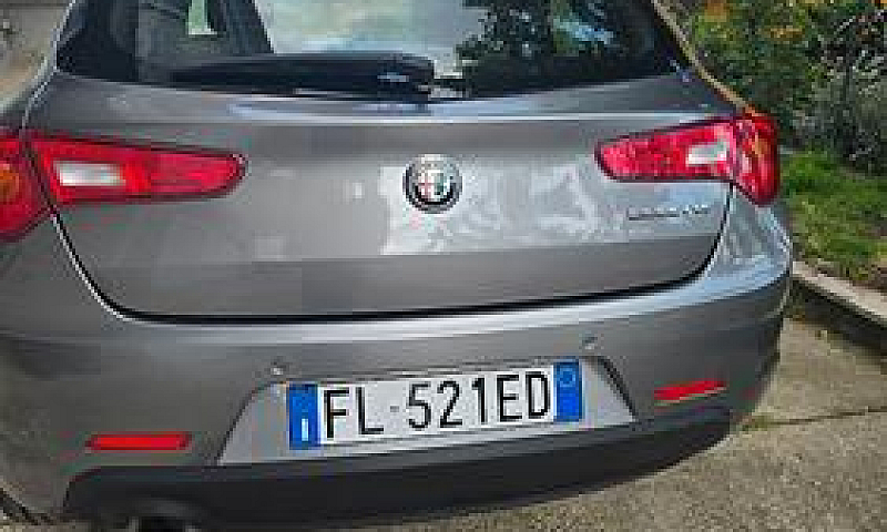 Alfa Romeo Giulietta...