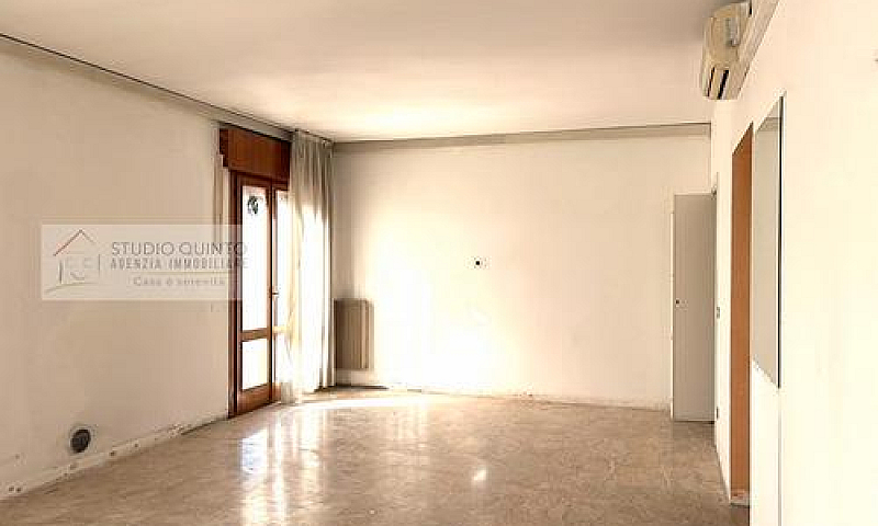 Appartamento Con Tre...