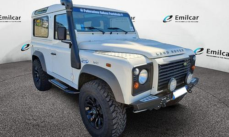Land Rover Defender ...