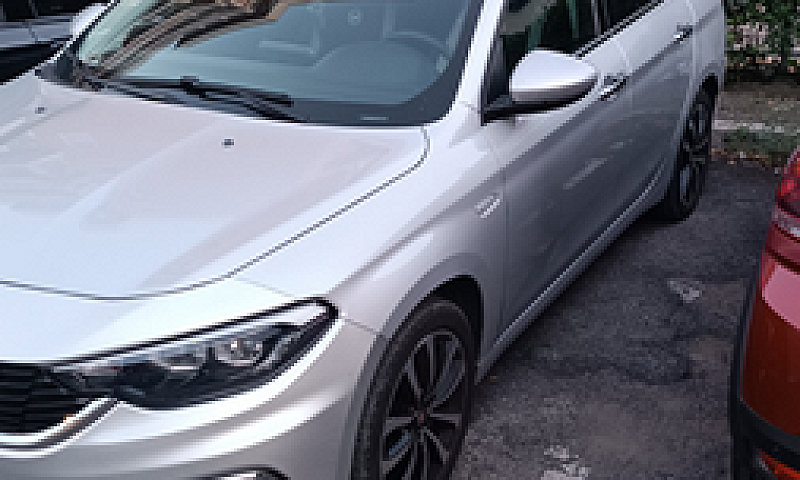 Auto Fiat Tipo Grigi...