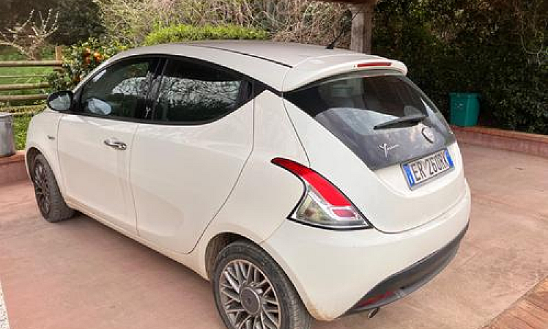 Usato Lancia Y 12 69...