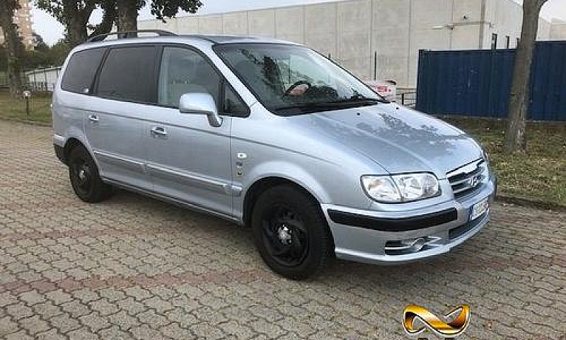 Hyundai Trajet 2.0 C...