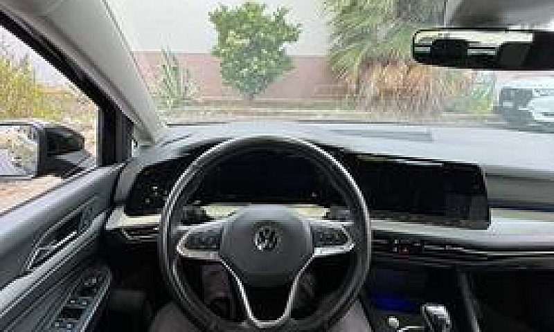 Volkswagen Golf 8 2....